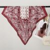 Cashew flower 70cm Red Silk Scarf - Women's Dazzling Vintage Versatile Bag Accessory - 画像 (4)