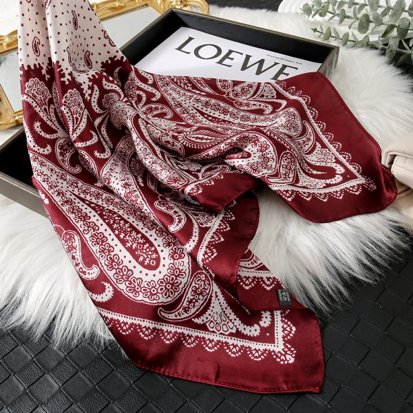 Cashew flower 70cm Red Silk Scarf - Women's Dazzling Vintage Versatile Bag Accessory - immagine 2