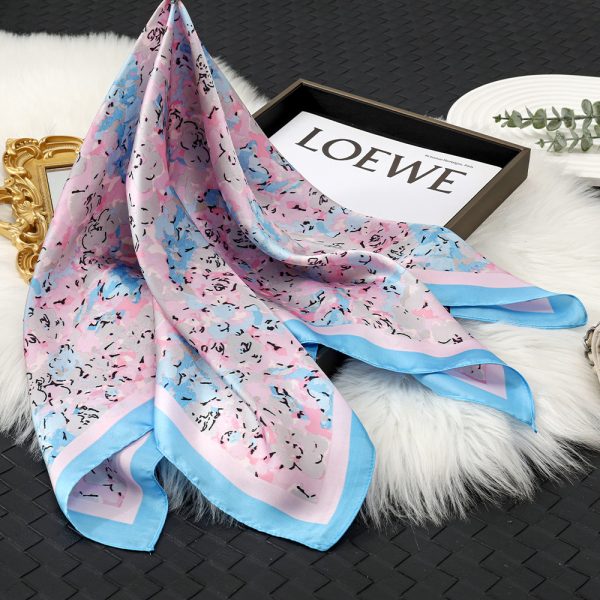 Japanese Kawaii Silk Scarf - Festive Gift, 70cm Versatile Square for Women - 画像 (2)