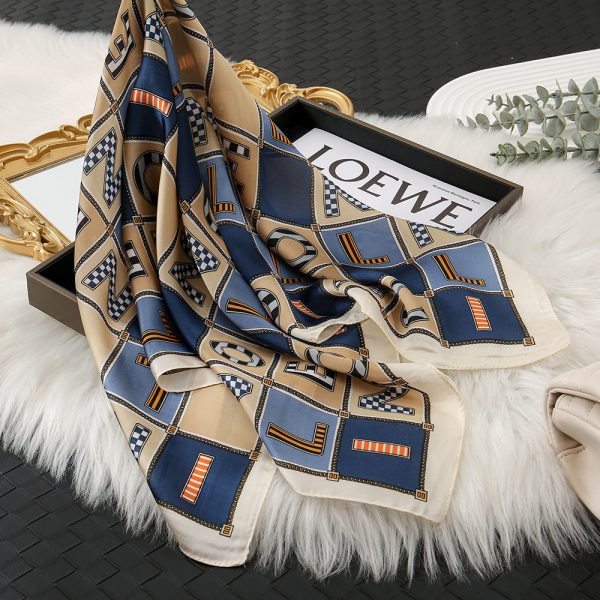 ⁦Spring Mother's Day New Letter Print Silk Scarf - Simple Plaid Stripe Square for Women⁩ - الصورة ⁦2⁩