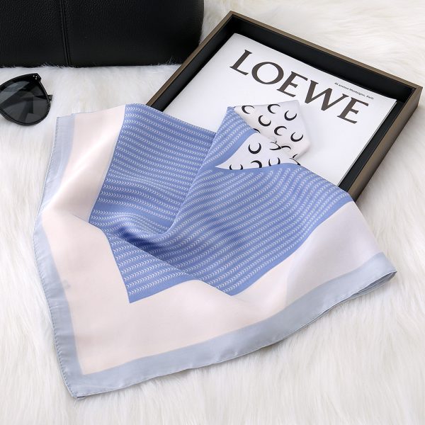 New Chic Moon Polka Dot Silk Scarf - Summer Lightweight Sun Beach Square Shawl for Women - 이미지 3