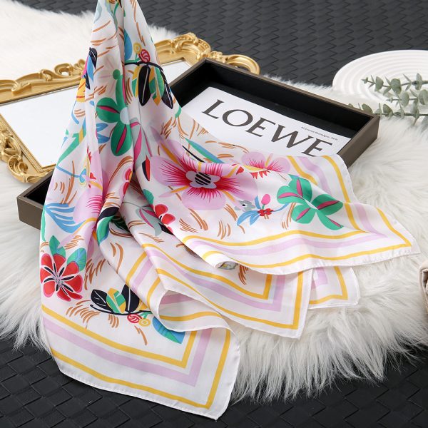 Colorful Floral Silk Scarf for Women - 70cm Vibrant Square Wrap Fashion Accessory - 이미지 2