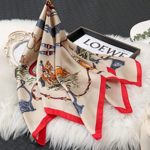 Red Pony Chain Silk Scarf Styles - Women's Square, Neck & Head Scarves, Hair Wraps - Afbeelding 2